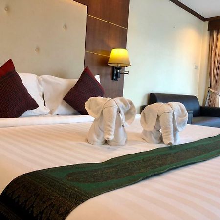 Отель Ban Tyrol Patong Экстерьер фото