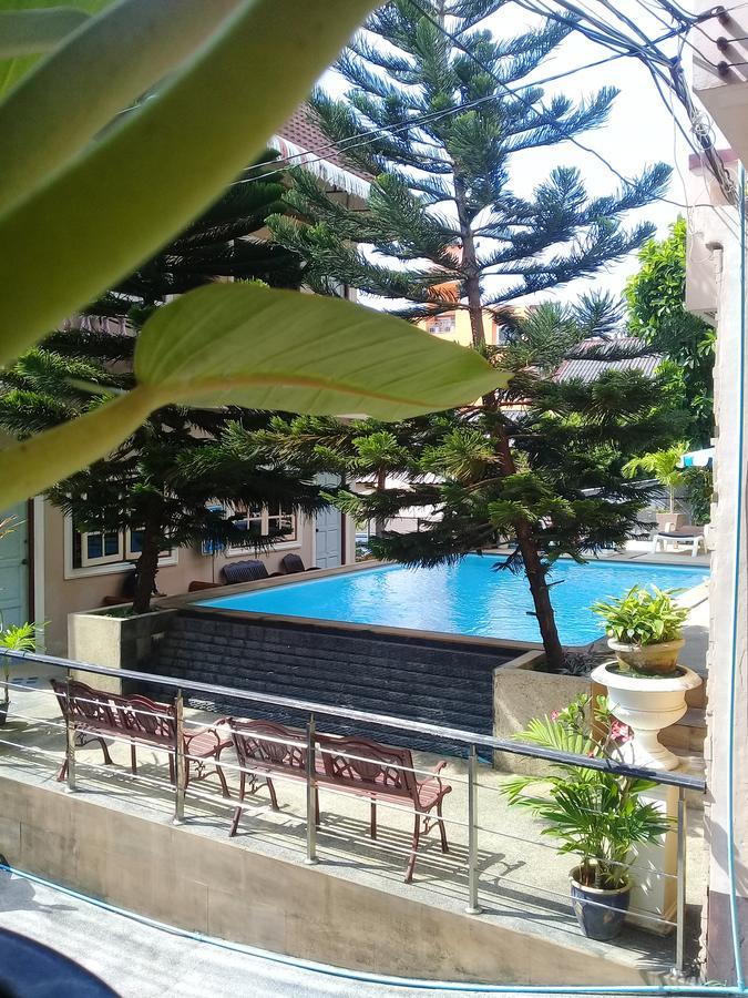 Отель Ban Tyrol Patong Экстерьер фото